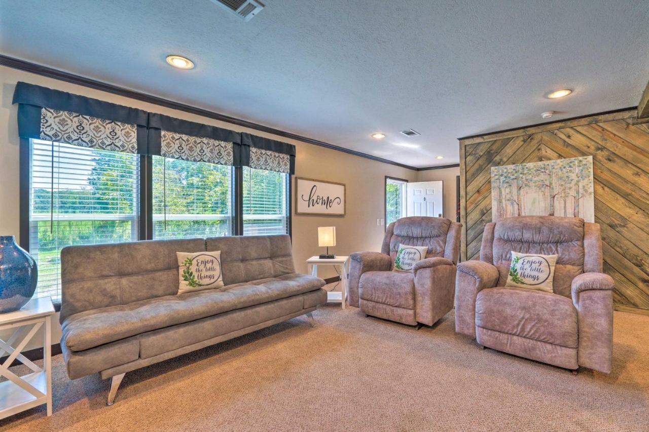Pet-Friendly Home With Pool In Broken Bow! Экстерьер фото
