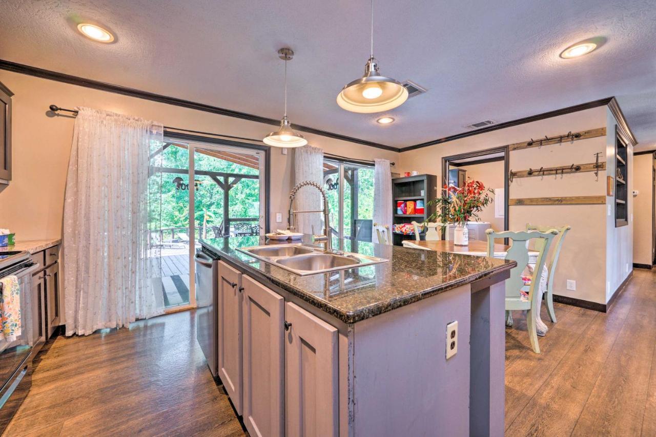 Pet-Friendly Home With Pool In Broken Bow! Экстерьер фото